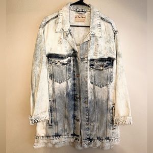 Free People Destroyed Long & Lean Trucker Jacket in Cloud Wash Size M